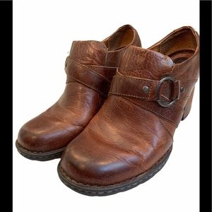 BORN W11929 Leather Heeled Loafers.